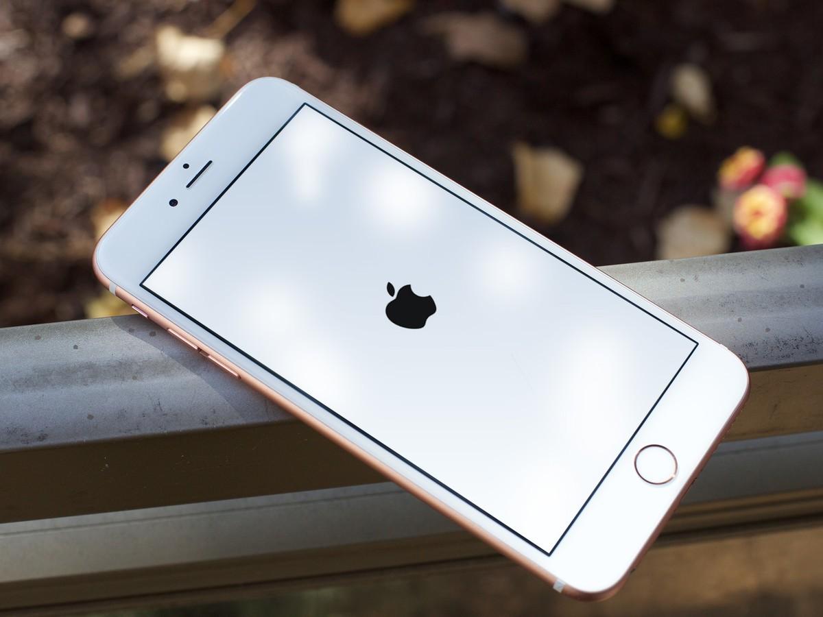 Mẹo hữu ích khắc phục lỗi iPhone 6 Plus bị tắt nguồn liên tục nhanh 5 iphone 6 plus lien tuc bi sap nguon 1 Mẹo hữu ích khắc phục lỗi iPhone 6 Plus bị tắt nguồn liên tục nhanh