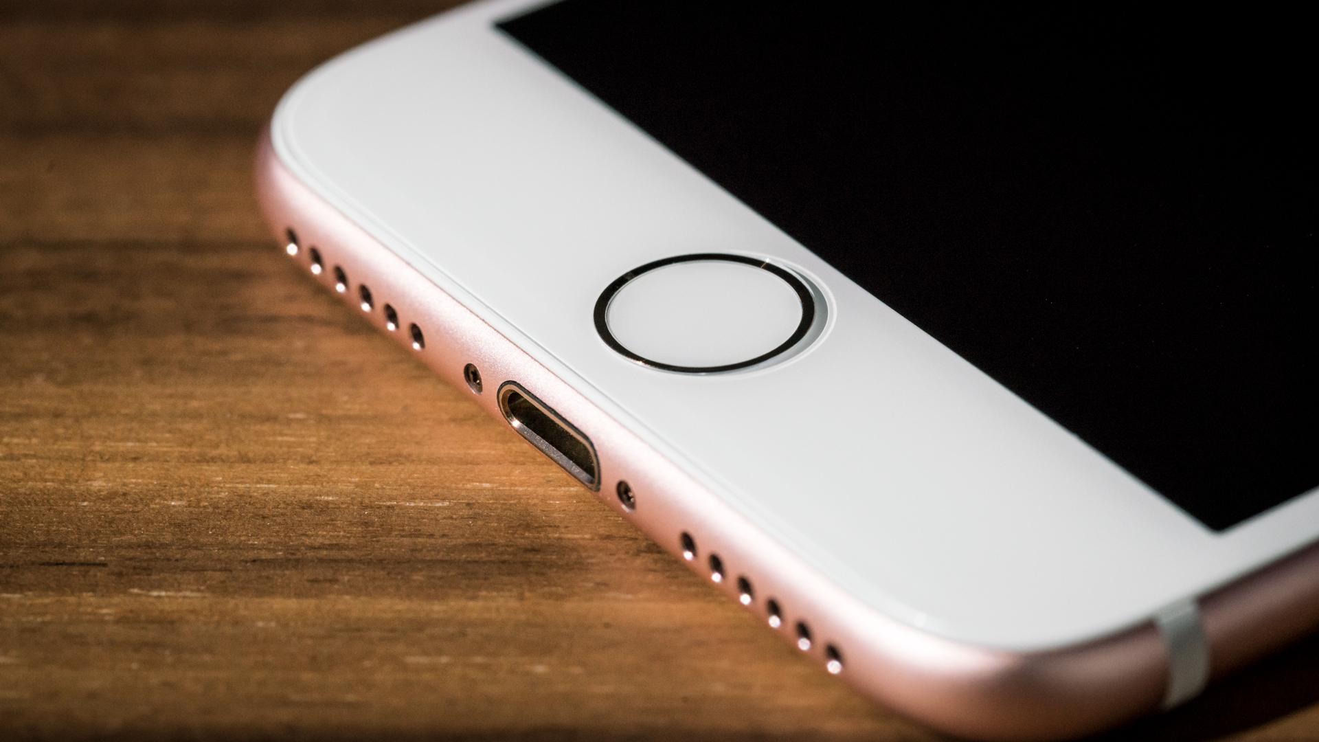 Hướng dẫn sửa iPhone 6s Plus rung bị rè hiệu quả 9 iphone 6s rung bi re 1 Hướng dẫn sửa iPhone 6s Plus rung bị rè hiệu quả