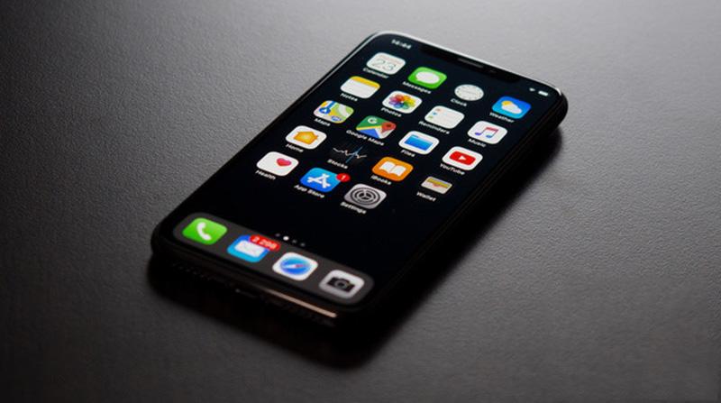 Cách khắc phục iPhone X vẫn chạy nhưng không lên màn hình 4 iphone x van chay nhung khong len hinh 1 Cách khắc phục iPhone X vẫn chạy nhưng không lên màn hình