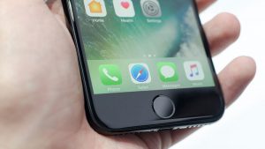 sua nut home iphone 7 plus 2 Làm gì để sửa nút home iPhone 7 Plus nhanh chóng tại nhà?