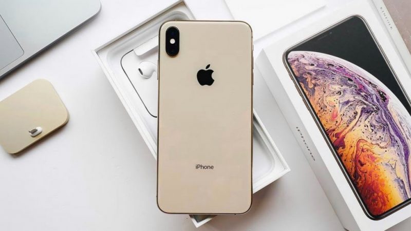 Thay mặt kính lưng iPhone XS Max bao nhiêu tiền? 5 thay mat kinh lung iphone xs max 2 Thay mặt kính lưng iPhone XS Max bao nhiêu tiền?