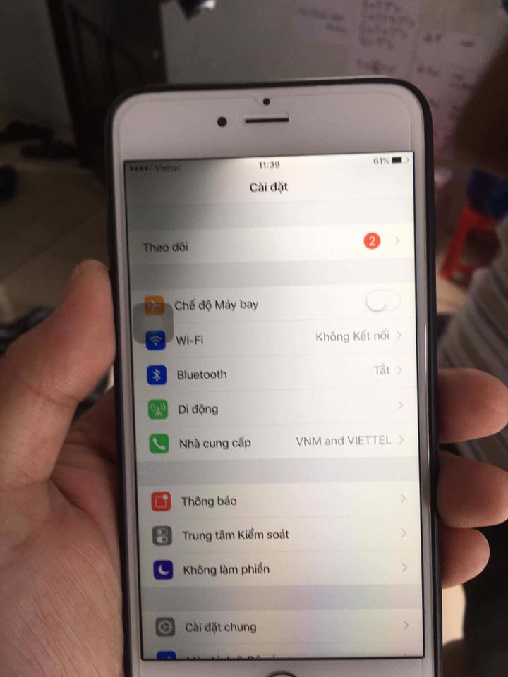 Lỗi iPhone 6S Plus tối nửa màn hình bên trái và bên phải 7 iphone 6s plus toi nua man hinh 3 Lỗi iPhone 6S Plus tối nửa màn hình bên trái và bên phải