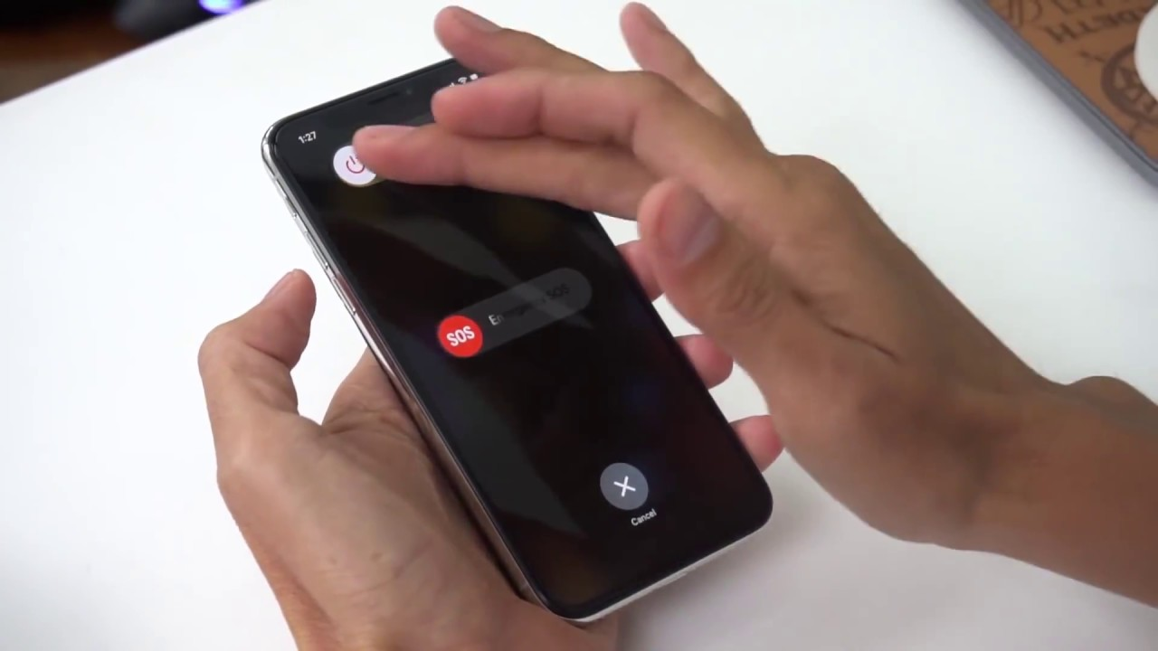 Nắm vững những vấn đề cần lưu ý khi iPhoneX bị đơ màn hình 5 iphone x bi do man hinh 3 Nắm vững những vấn đề cần lưu ý khi iPhoneX bị đơ màn hình