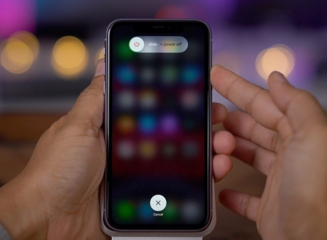 Sửa iPhone 11 Pro bị treo táo 26 Sua iPhone 6 bi treo tao 4 Sửa iPhone 11 Pro bị treo táo