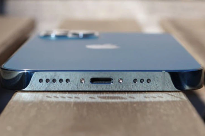 Sửa iPhone 7 sạc không vào pin 20 Sua iPhone 6 sac khong vao pin 1 Sửa iPhone 7 sạc không vào pin